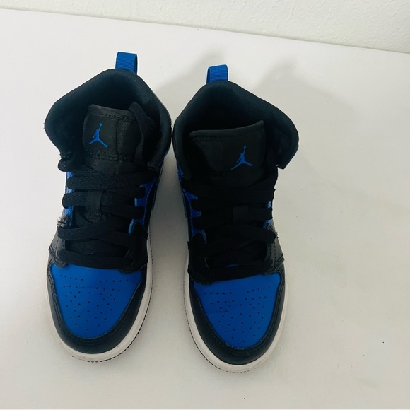 Air Jordan 1 Mid (PS) Size 11C Black/Hyper Royal-White Sneakers [640734077] EUC - Picture 4 of 9